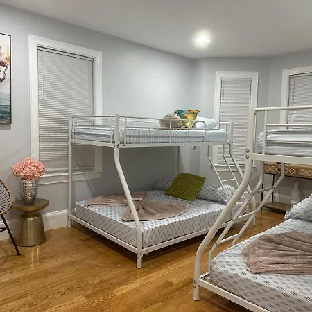 85a Charming Base, 3br, 2ba Ideal For Families * Boston