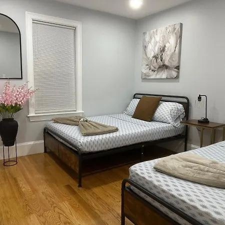 85a Charming Base, 3br, 2ba Ideal For Families Apartment