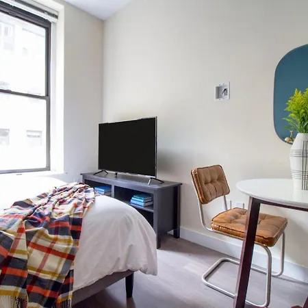 Apartment Walking Distance To Mgh And Tufts Medical