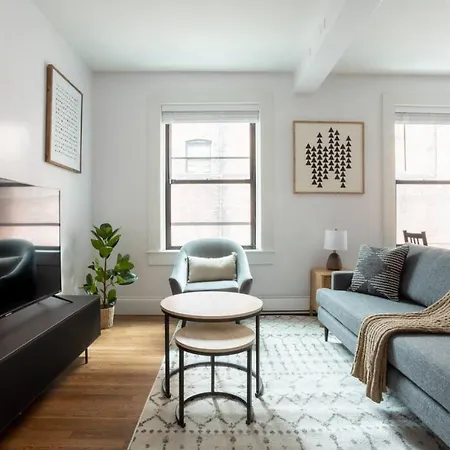 Modern 1brs Steps From Common And South End *
