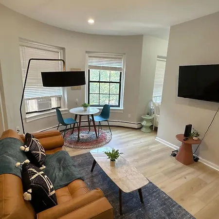 Spacious Back Bay Apartment