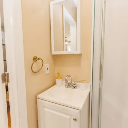 In-unit Laundry Your Family And Friends Space * Boston