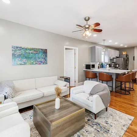 In-unit Laundry Your Family And Friends Space Apartment *