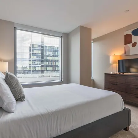 Apartment Modern In Seaport With Gym