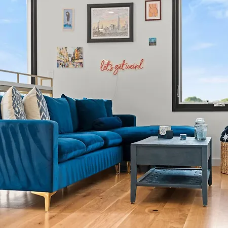 Apartment Luxury 2bd2ba Next To The Airport 4389 Boston