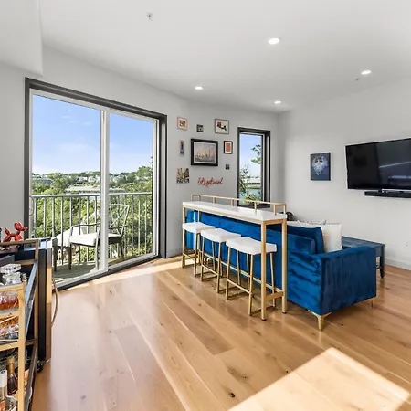 Luxury 2bd2ba Next To The Airport 4389 Apartment