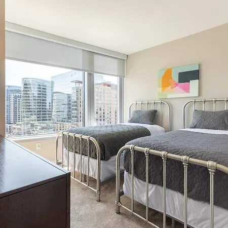 Private 2br Seaport Disctrict *
