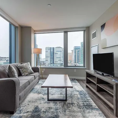 Private 2br Seaport Disctrict
