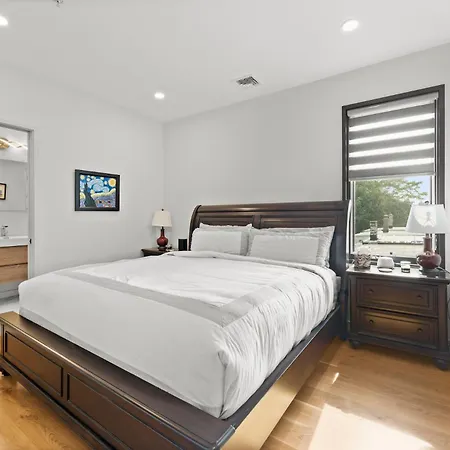 Luxury 2bd2ba Next To The Airport 4389 Apartment Boston