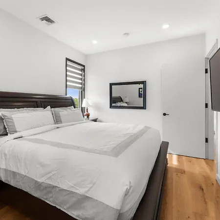 Luxury 2bd2ba Next To The Airport 4389 Boston