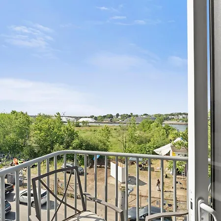 Apartment Luxury 2bd2ba Next To The Airport 4389 *
