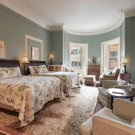 Bed & Breakfast The College Club Of