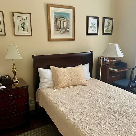 The College Club Of Bed & Breakfast