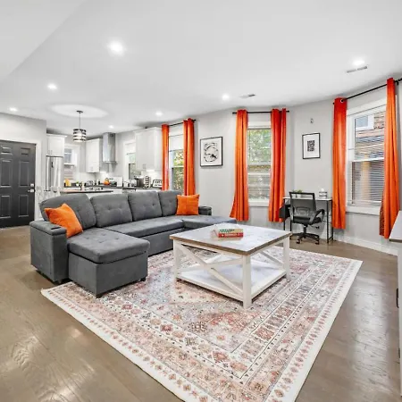 Luxury 3br In With Roku Tv Apartment