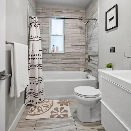 Luxury 3br In With Roku Tv Apartment Boston
