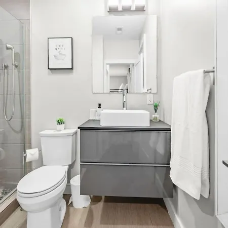 Luxury 3br In With Roku Tv * Boston