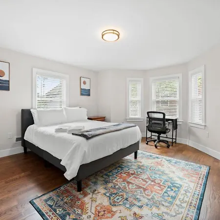 Luxury 3br 2ba Near Harvard With Free Parking * Boston