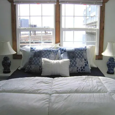 Blue Pearl Houseboat In Harbor Wifi, A/c, Holiday home