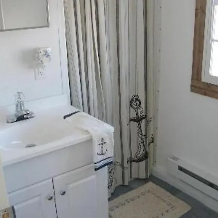Holiday home Blue Pearl Houseboat In Harbor Wifi, A/c, *