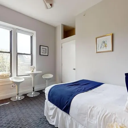 Stylish Downtown In The Boston, C.ave #34 4* Boston