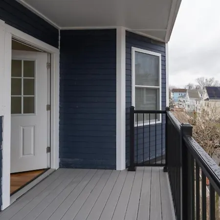 Apartment 558-3 3br - Modern Nest Near Franklin Park
