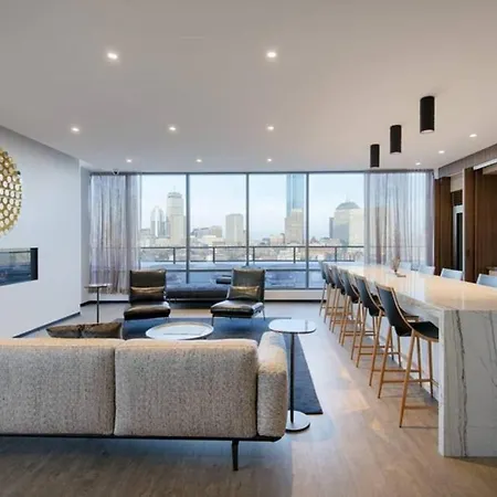 Private Estate Vista Pool & Leisure * Boston