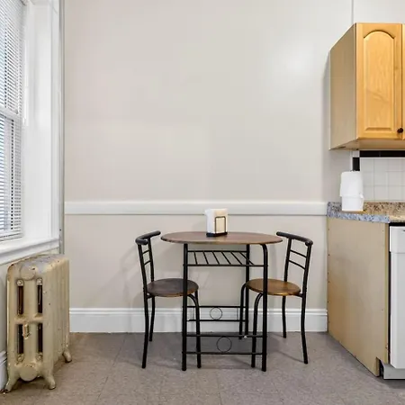 Luxe 1bd Apartment