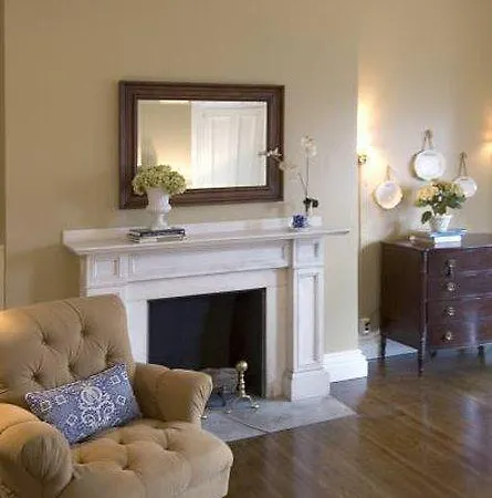 The College Club Of Bed & Breakfast 3*