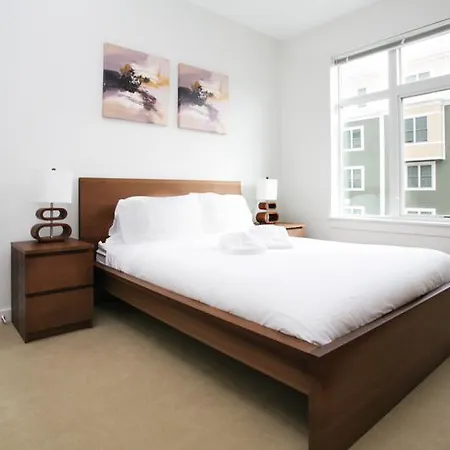 Apartment On Sidney Street *