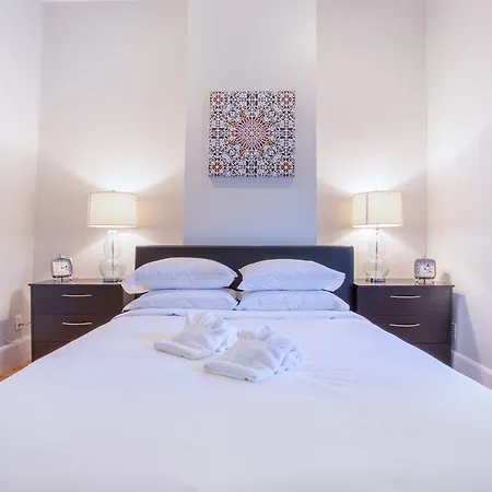 Apartment One-bedroom On W Newton Street Apt 2 *