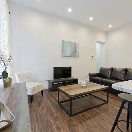 Three-bedroom On Washington Street Apt 4