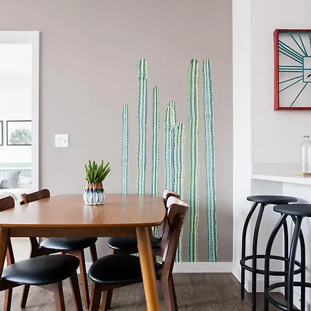 Apartment On Sidney Street *