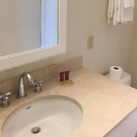 Harbor View Apartment