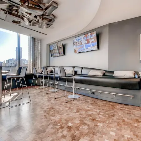 Bluebird Suites In Downtown Boston