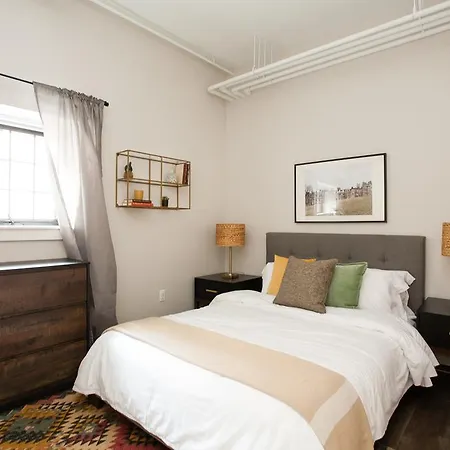 Apartment Two-bedroom On Hamilton Place Apt 401 *