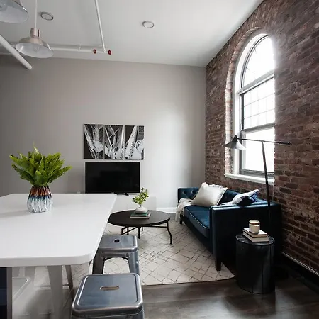 Apartment Four-bedroom On Hamilton Place Apt 507 *