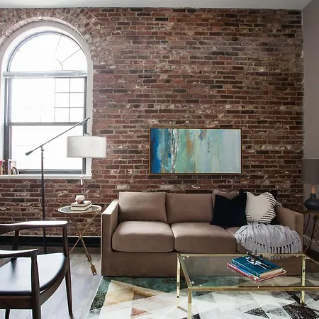 Three-bedroom On Hamilton Place Apt 508 Apartment *