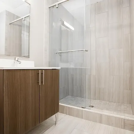 Three-bedroom On Hamilton Place Apt 508 Boston