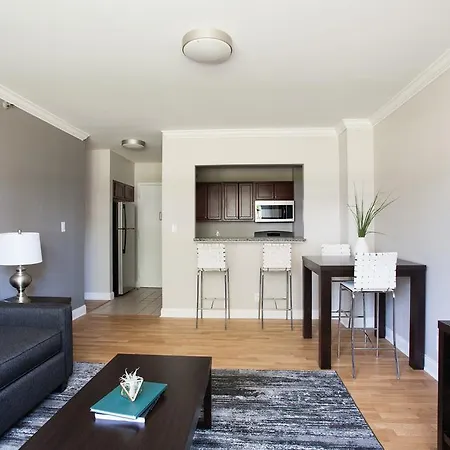 Two-bedroom On Columbia Road Apt 1d Apartment