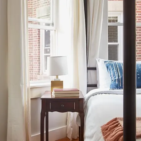 Three-bedroom On South Street Apt 5 * Boston