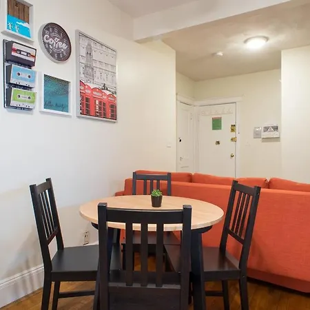 Family Close To Fenway Park With One Parking Spot - 18 Apartment *