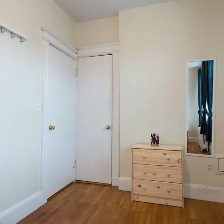Family Close To Fenway Park With One Parking Spot - 18 Apartment