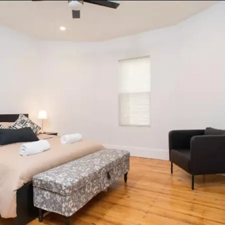 Luxurious 6br/3ba Near Fenway With Parking Boston