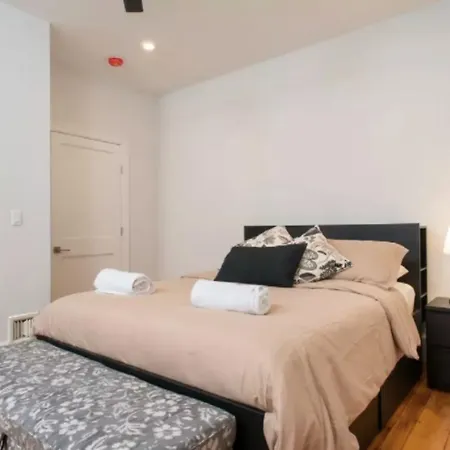 Luxurious 6br/3ba Near Fenway With Parking Boston