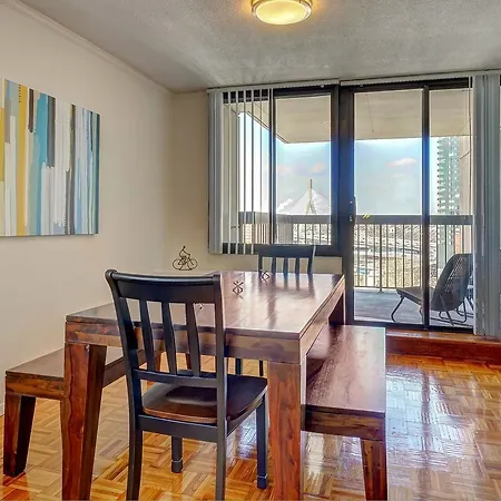 Holiday home Zakim Bridge View