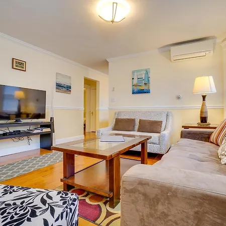 Modern Brighton Getaway Holiday home Boston