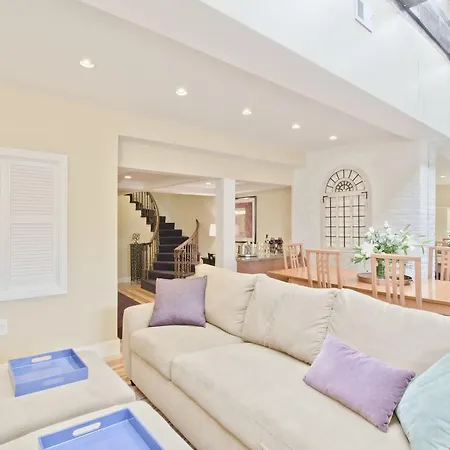 Apartment Back Bay Beacon
