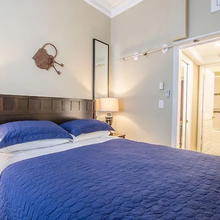 Back Bay Beacon Apartment Boston