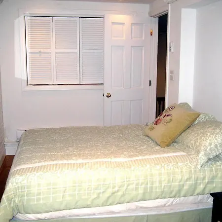 Back Bay Beacon Apartment