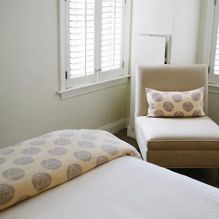 Beacon Hill Hotel 4*